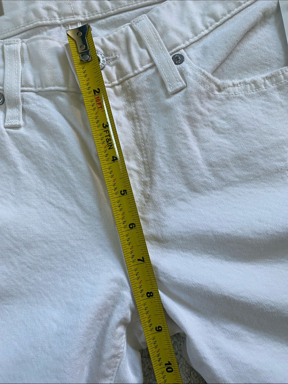 New AG women’s Nikki White Distressed Denim Shorts, size 27 - Picture 8 of 8